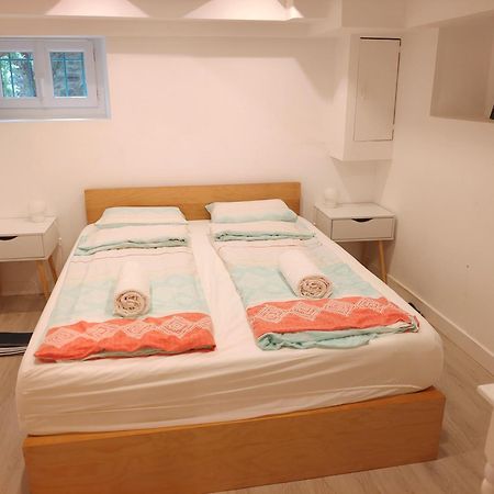 Apartment 55 M2, Sunny Garden & Pool In Villa 1905 Хендае Екстериор снимка